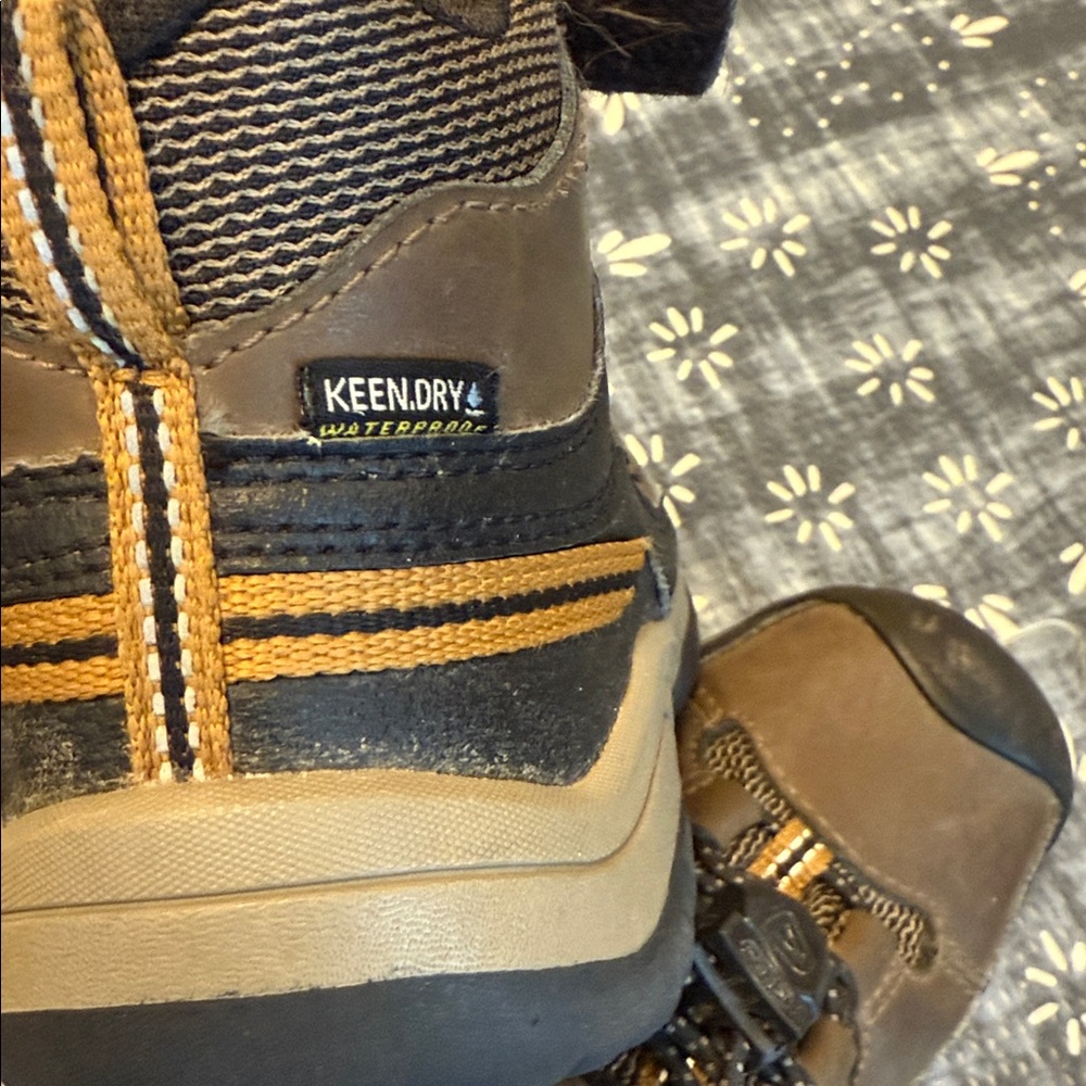 Keen 12 Targhee Kids Waterproof Shoes - Picture 6 of 11